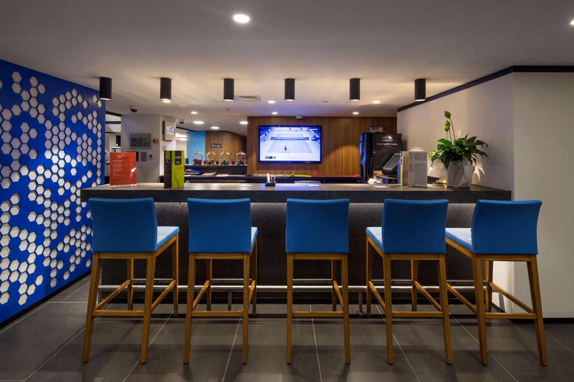 Hampton By Hilton Istanbul Kurtkoy Hotel Exterior foto