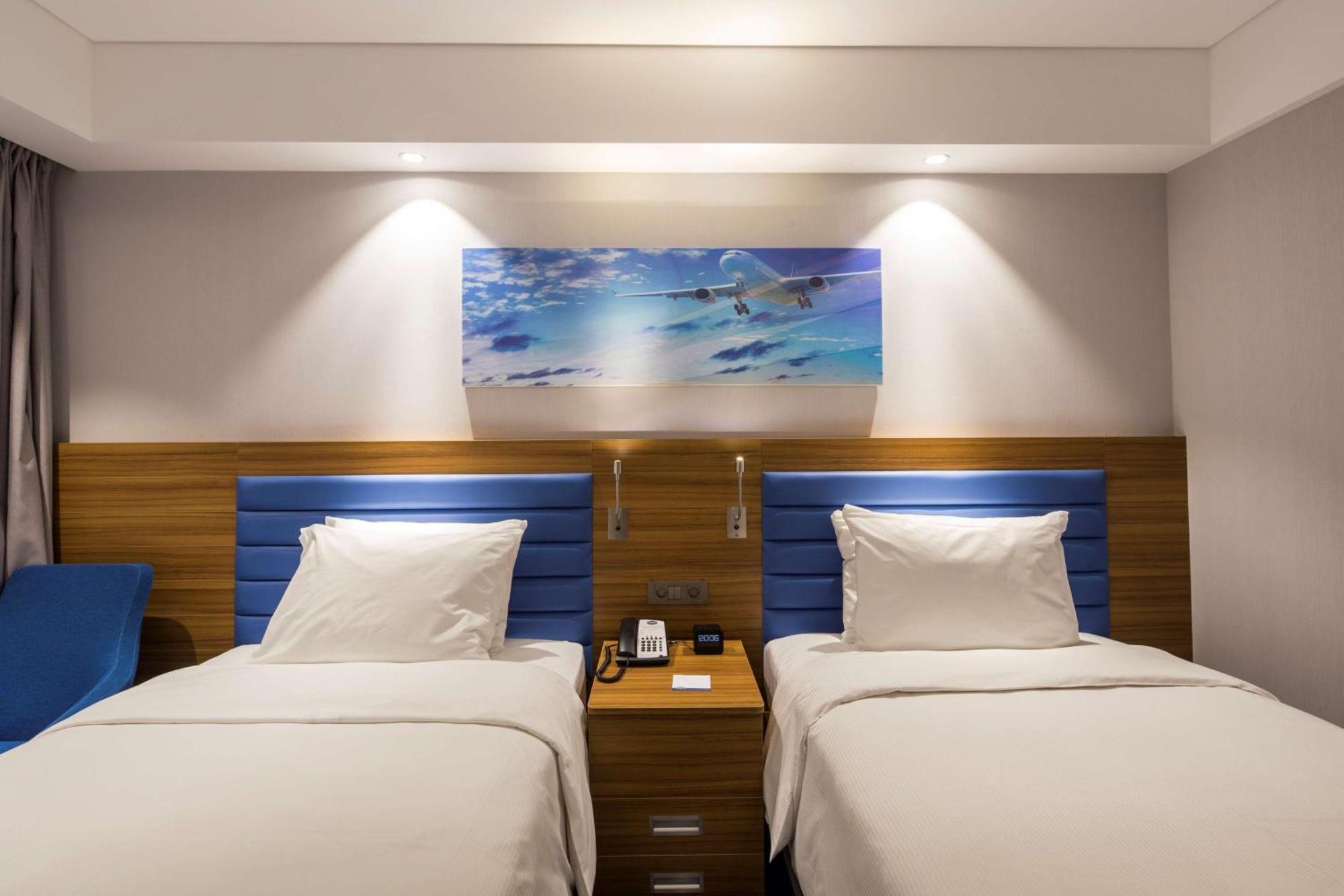 Hampton By Hilton Istanbul Kurtkoy Hotel Exterior foto