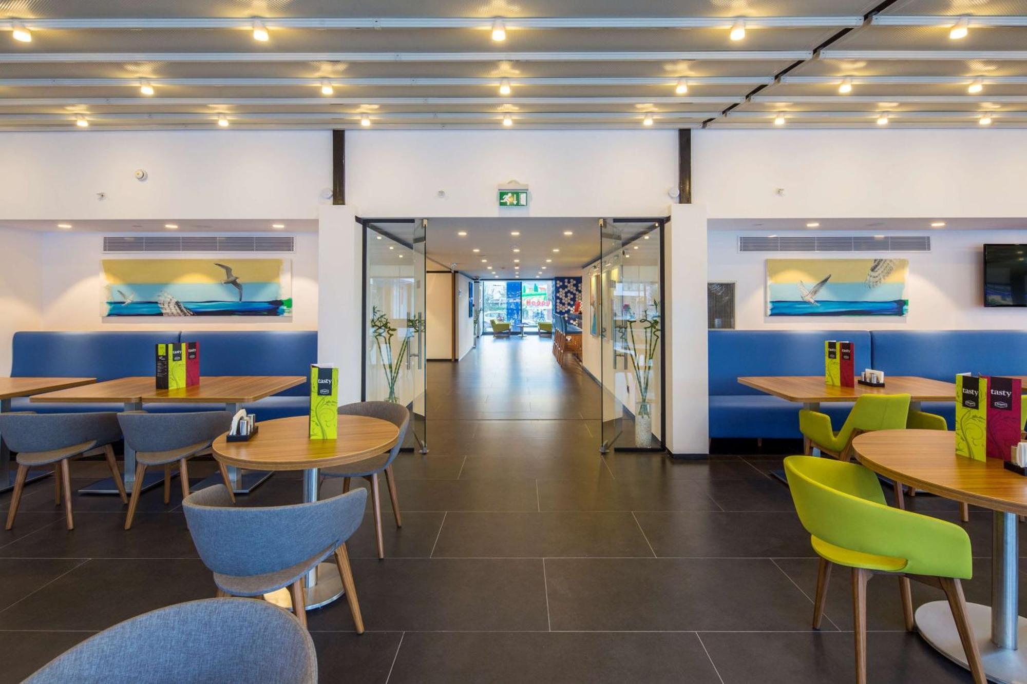 Hampton By Hilton Istanbul Kurtkoy Hotel Exterior foto