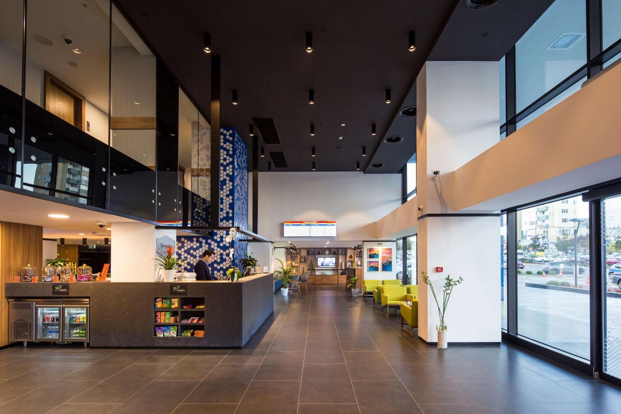 Hampton By Hilton Istanbul Kurtkoy Hotel Exterior foto